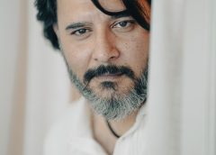 “ஹேப்பி ராஜ்” மார்ச் 27 அன்று உலகம் முழுவதும் பிரம்மாண்ட வெளியீடு!