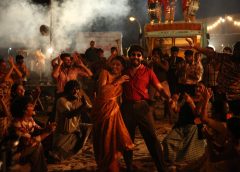 பெரும் எதிர்பார்ப்புக்கு இடையே “மீசைய முறுக்கு-2” படத்தின் இரண்டாவது சிங்கிள் “பப்பாளி பழமே” பாடல் வெளியானது.