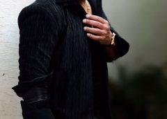 சீயான் விக்ரம் நடிப்பில், சத்ய ஜோதி பிலிம்ஸ் தயாரிப்பில், ஆனந்த் சங்கர் இயக்கும் புதிய படம் ஸ்டைலீஷ் புரோமோ வீடியோவுடன் அறிவிக்கப்பட்டது !!