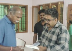 புதுச்சேரி முதலமைச்சரைச் சந்தித்து ‘சினிமாவின் ஆன்மா’ நூலை வழங்கினார் இயக்குநர் சீனு ராமசாமி: பள்ளிக் கல்வித்துறை மூலம் நடவடிக்கை எடுக்கப்படும் என முதல்வர் உறுதி!
