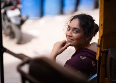 கிரிஸ் ஸ்ரீநாத் தயாரிப்பில், விஷ்ணு டாக்கீஸ் (Vishnu Talkies) வழங்கும் ‘CUSTOMER’ குறும்படம் இன்று (ஆகஸ்ட் 18) மாலை 6:00 மணிக்கு விஷ்ணு டாக்கீஸ் யூடியூப் தளத்தில் அதிகாரப்பூர்வமாக வெளியாகிறது.
