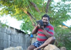 திரையரங்குகளில் செப்டம்பர் 17 ஆம் தேதி  வெளியாகும் ‘என்ன விலை’ திரைப்படத்தின் மூலம் திரையுலகில் 25 ஆண்டுகளை நிறைவு செய்யும் நடிகர் கருணாஸ்!
